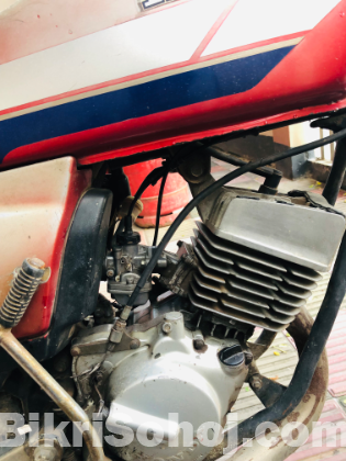 Honda h100s